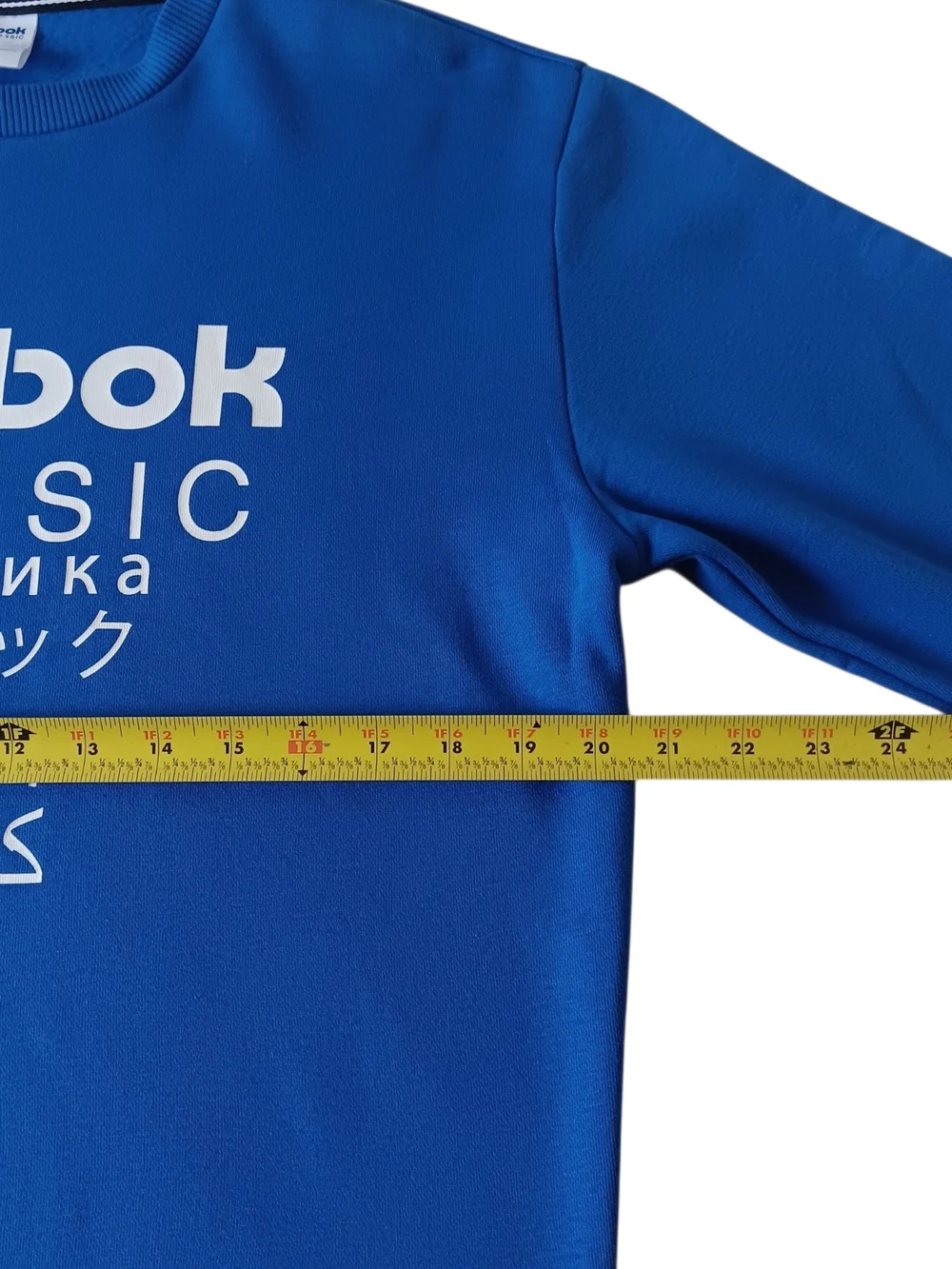 Reebok Classic men's blue long-sleeve crewneck sweatshirt size M